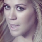 Kelly Clarkson Catch TheLavaLizard