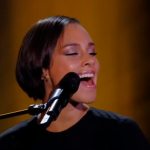 Alicia Keys La Meilleure Chanson de L'annee TheLavaLizard