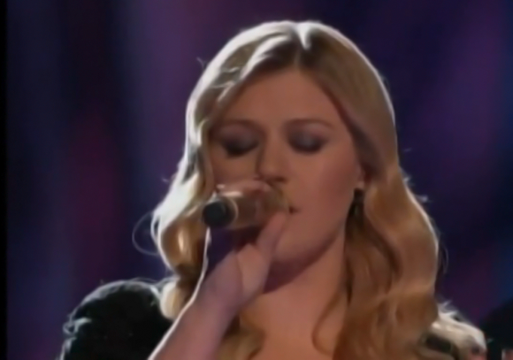 Kelly Clarkson The Voice TheLavaLizard