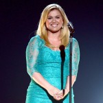 Kelly Clarkson ACM TheLavaLizard